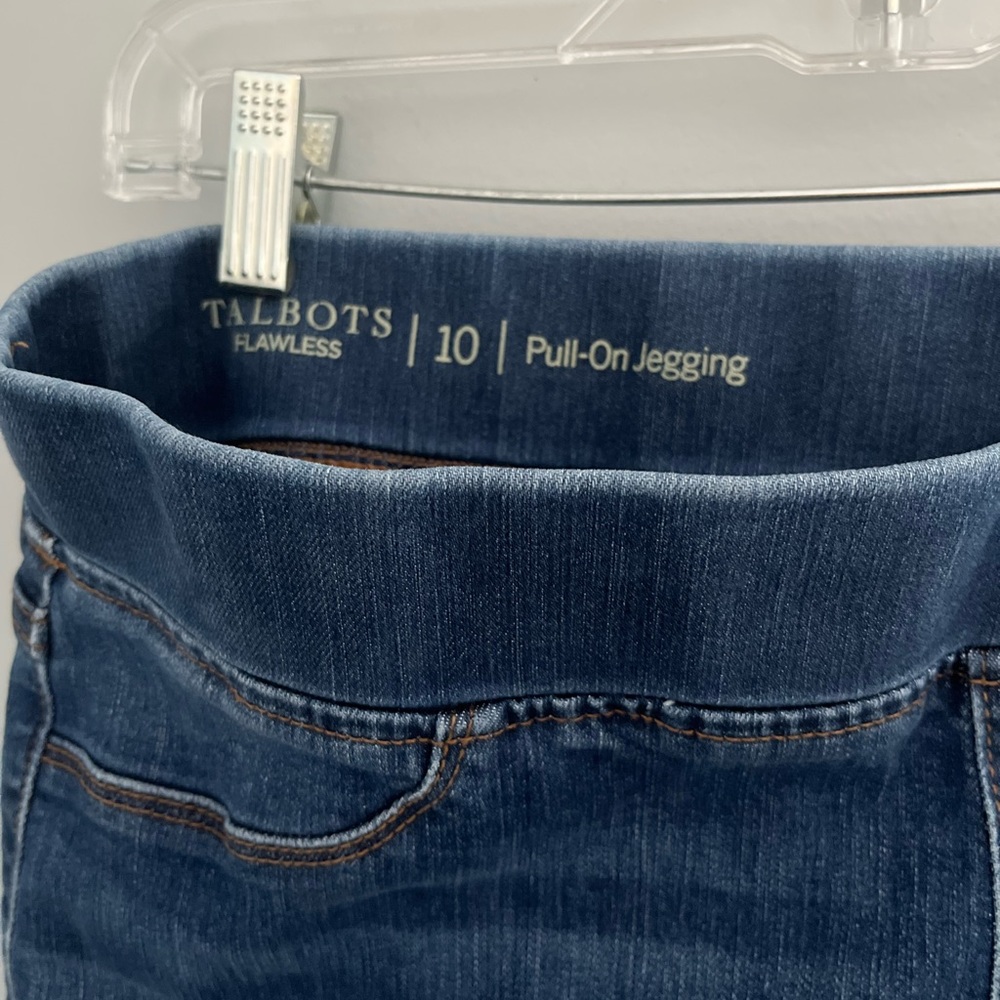 Talbots sz 10 pull on jeggings. Worn once.